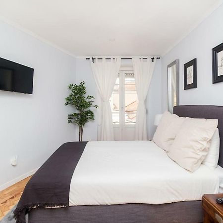 Апартаменты Ola Lisbon - Lapa With Panoramic View II Экстерьер фото