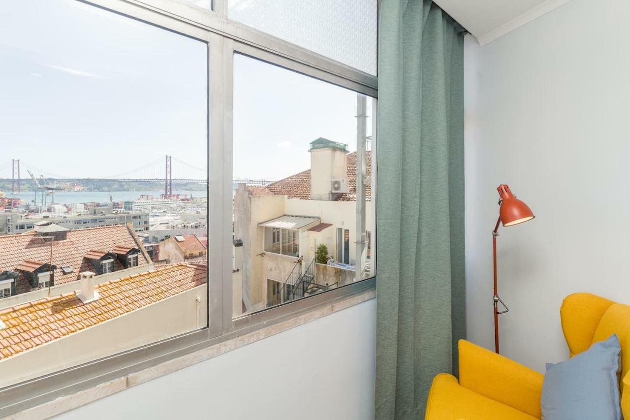 Апартаменты Ola Lisbon - Lapa With Panoramic View II Экстерьер фото