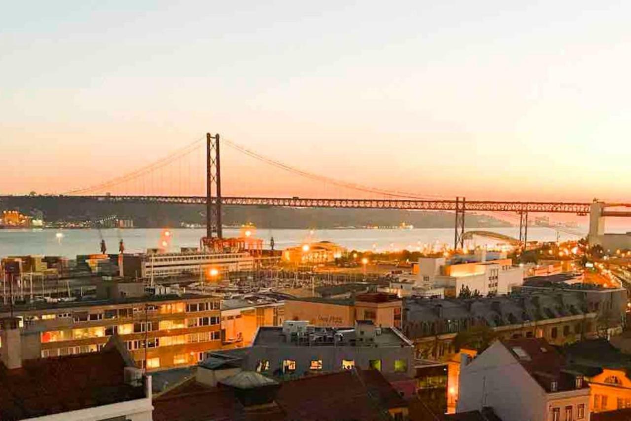 Апартаменты Ola Lisbon - Lapa With Panoramic View II Экстерьер фото